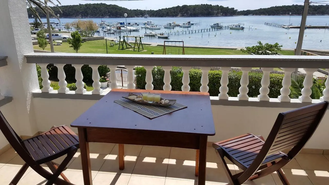 Apartmani Devcic Palit Apartment