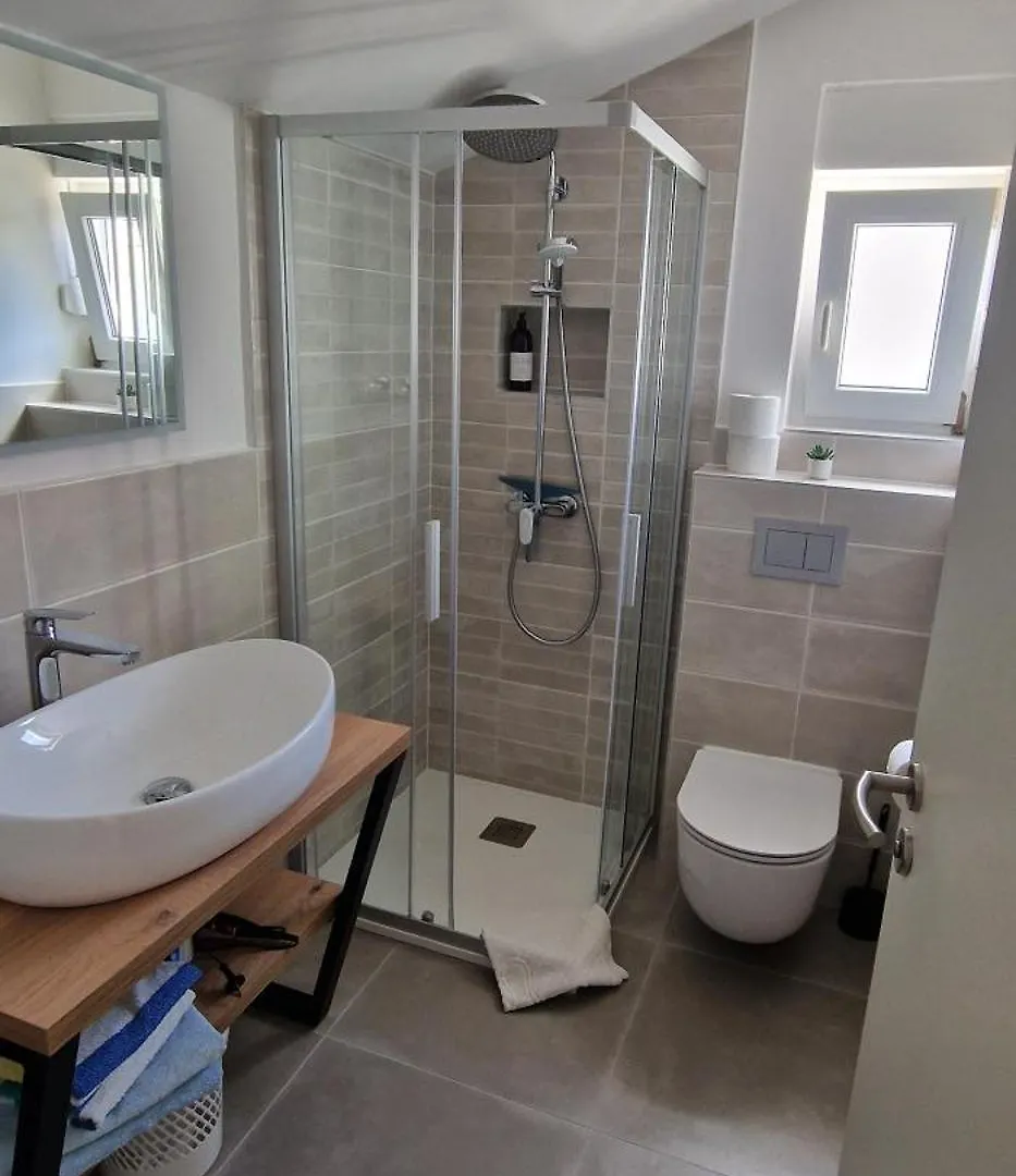 Apartmani Devcic Palit Croatia
