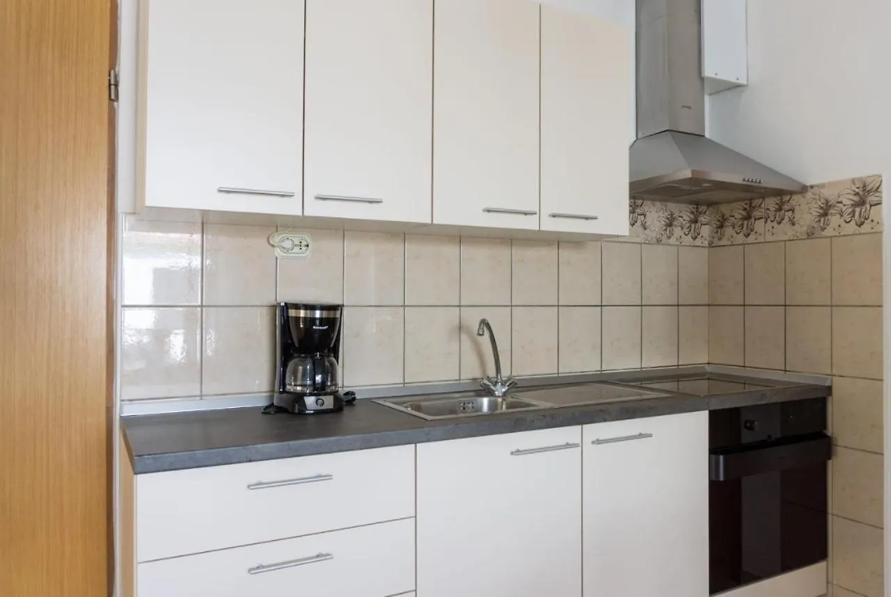Apartmani Devcic Palit Kroatien
